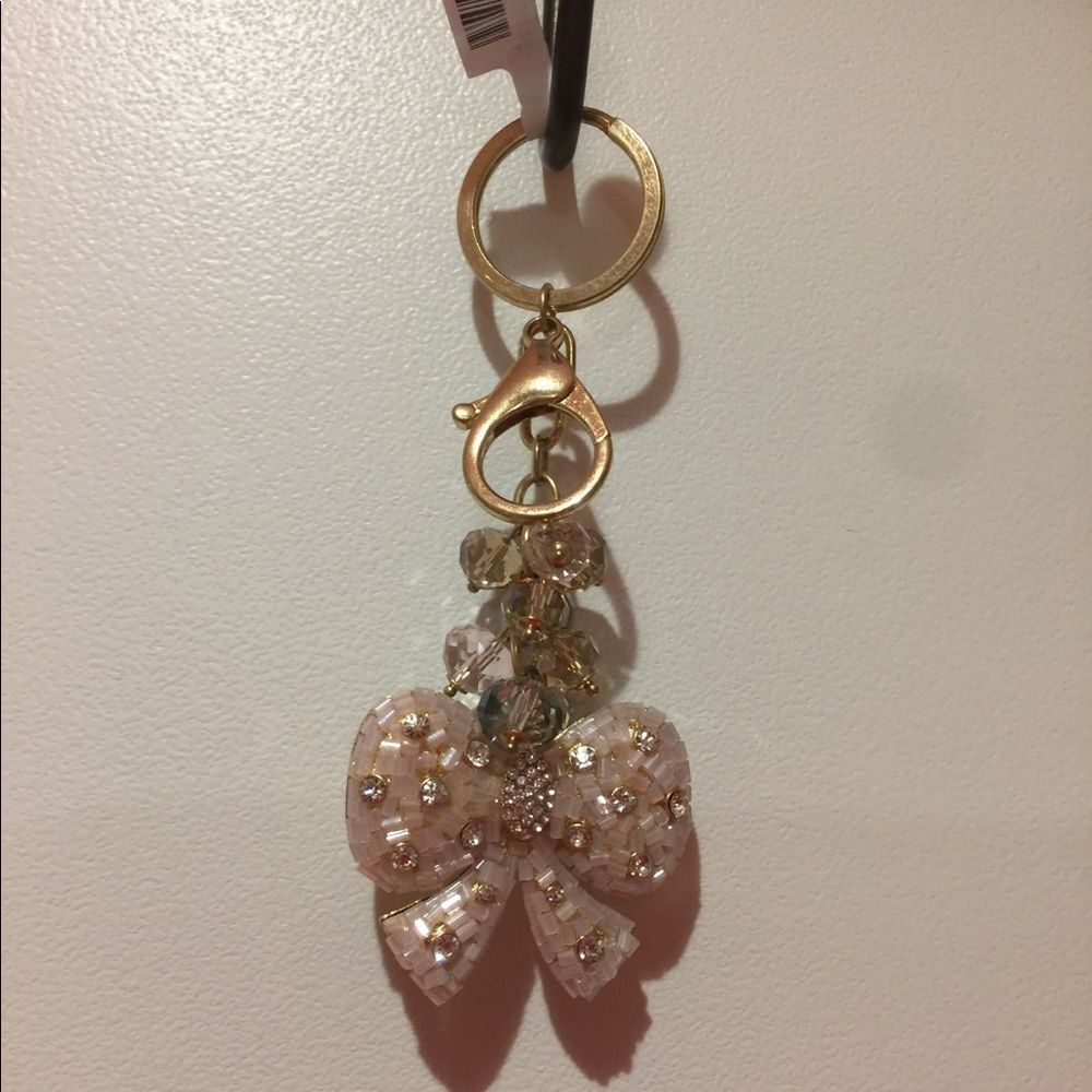 Bow Keychain - Picture 4 of 8